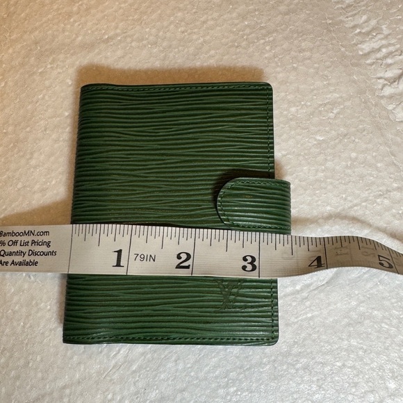 Louis Vuitton Green Epi phone book card holder **RARE** - Picture 8 of 16